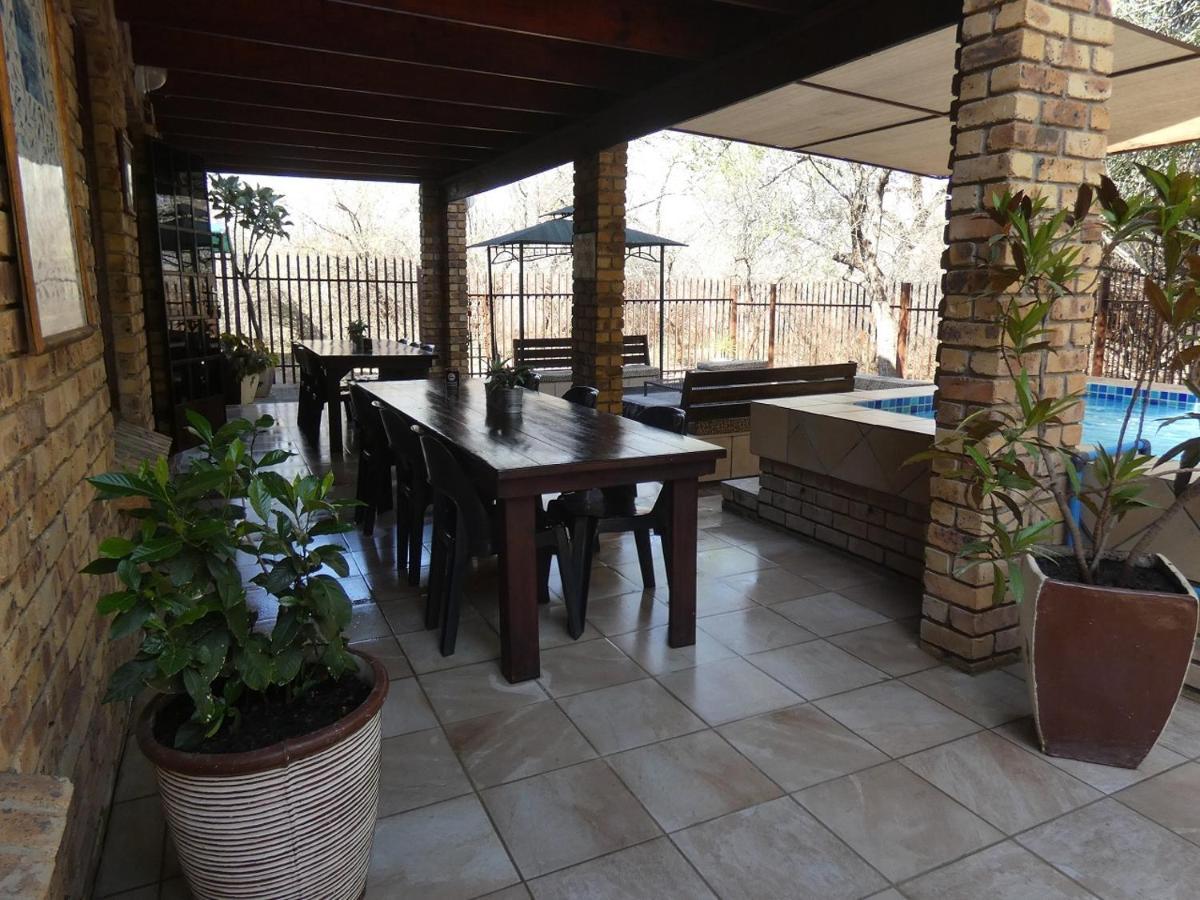 Weltevrede Lodge - Self Catering Houses Marloth Park Ngoại thất bức ảnh