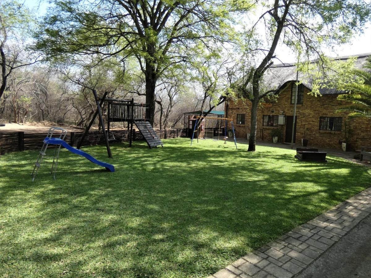 Weltevrede Lodge - Self Catering Houses Marloth Park Ngoại thất bức ảnh