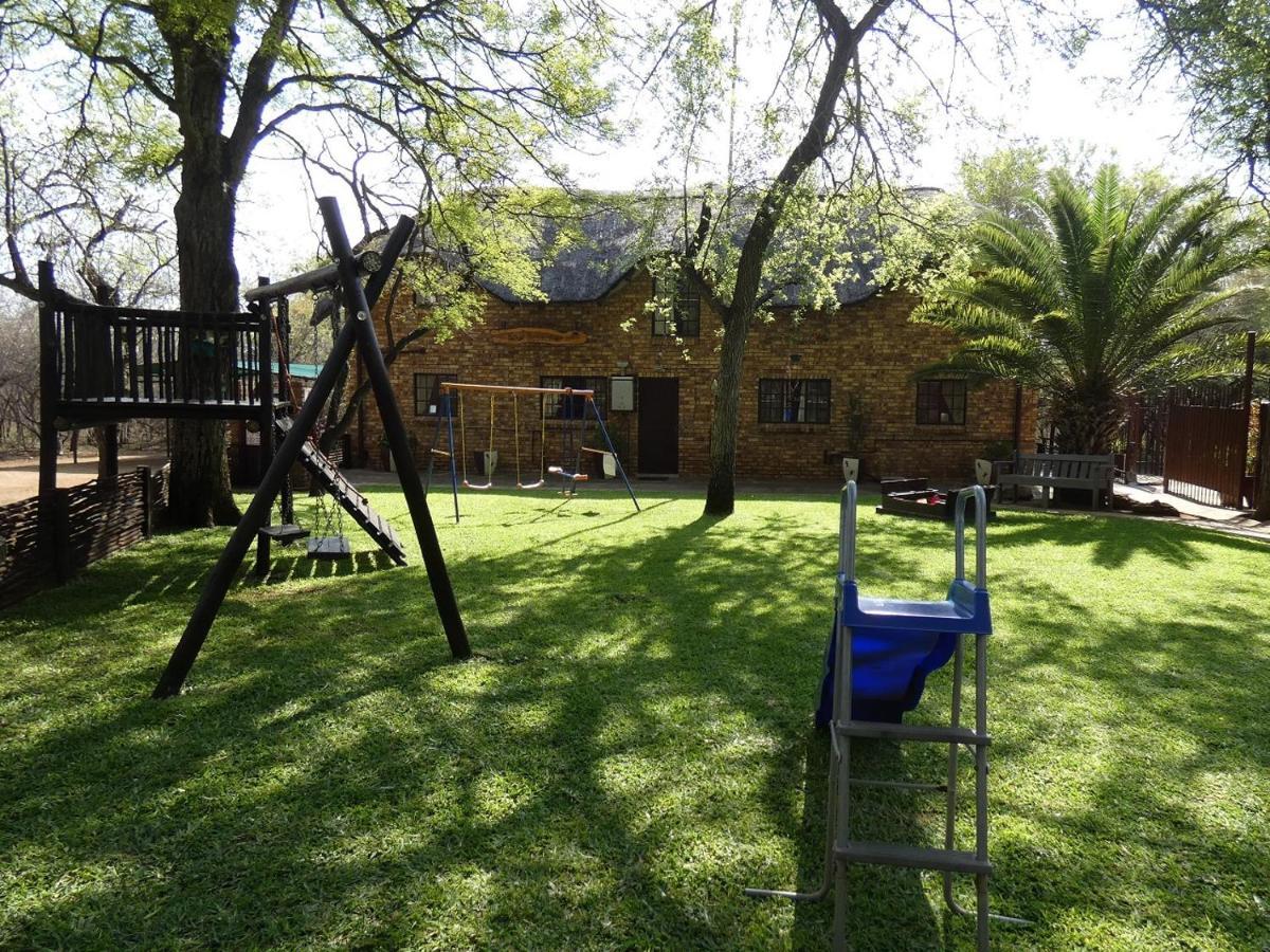 Weltevrede Lodge - Self Catering Houses Marloth Park Ngoại thất bức ảnh
