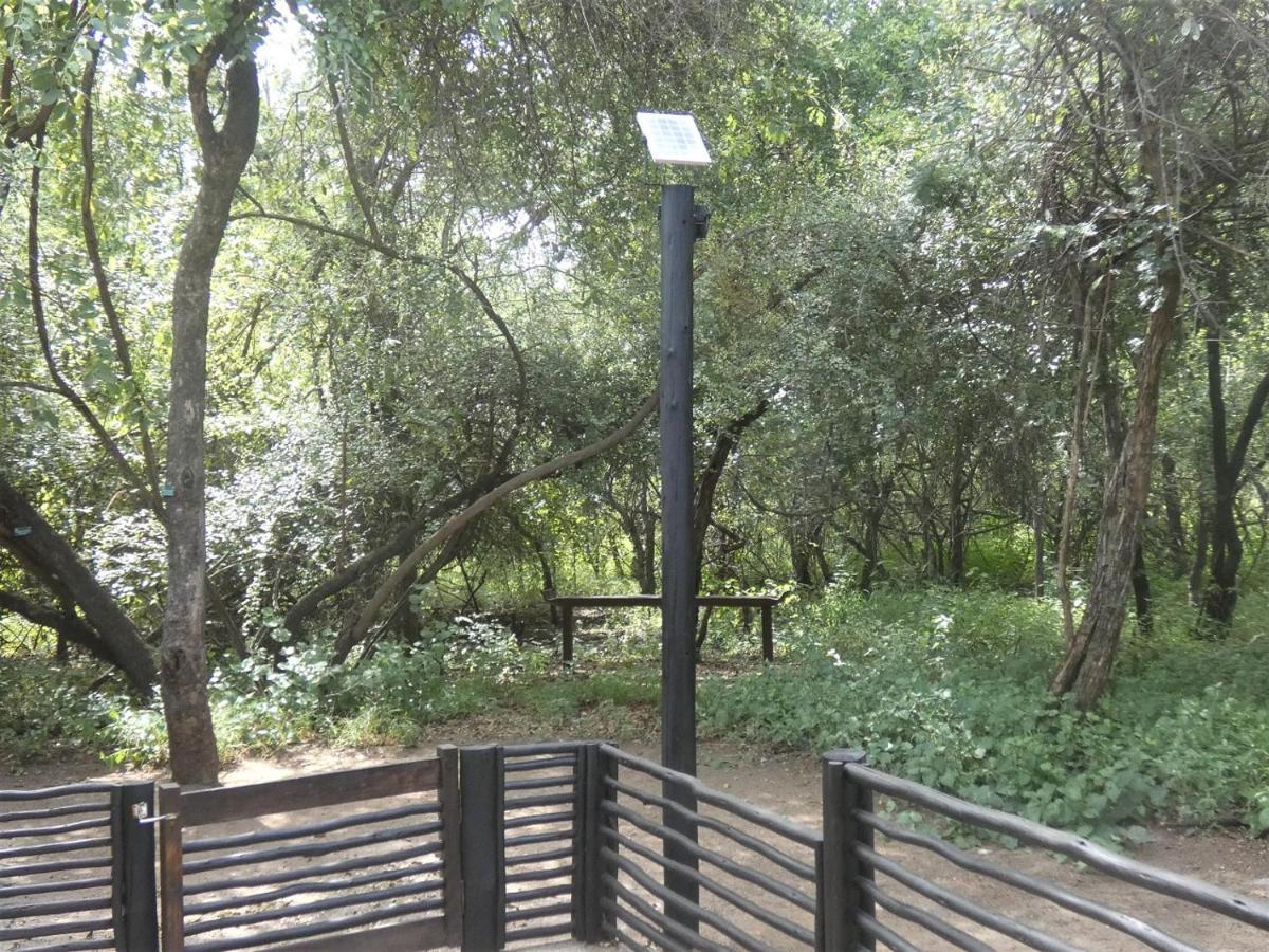 Weltevrede Lodge - Self Catering Houses Marloth Park Ngoại thất bức ảnh