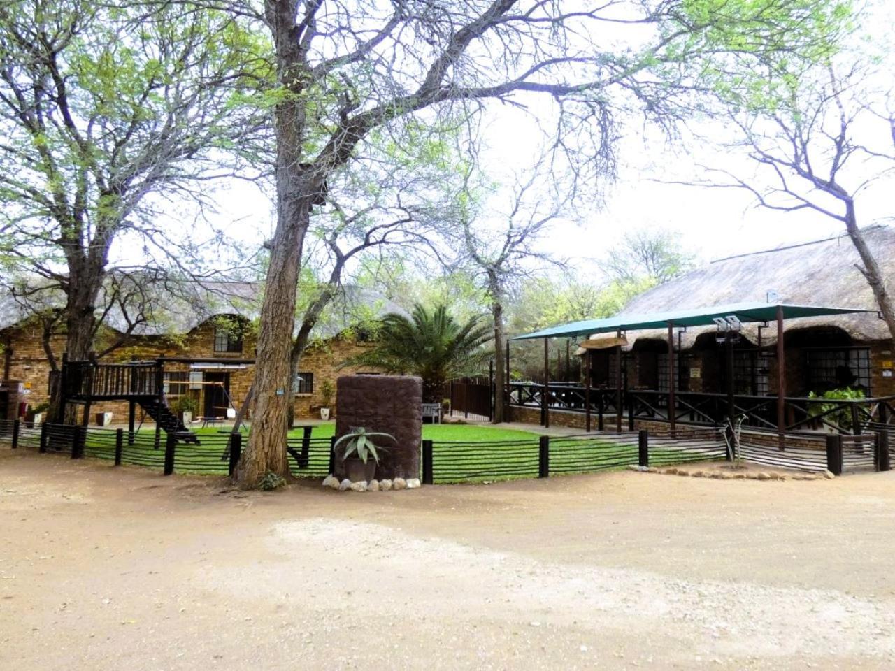 Weltevrede Lodge - Self Catering Houses Marloth Park Ngoại thất bức ảnh