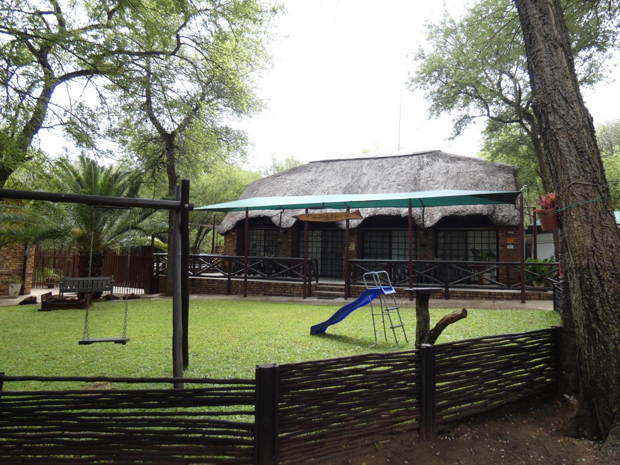 Weltevrede Lodge - Self Catering Houses Marloth Park Ngoại thất bức ảnh