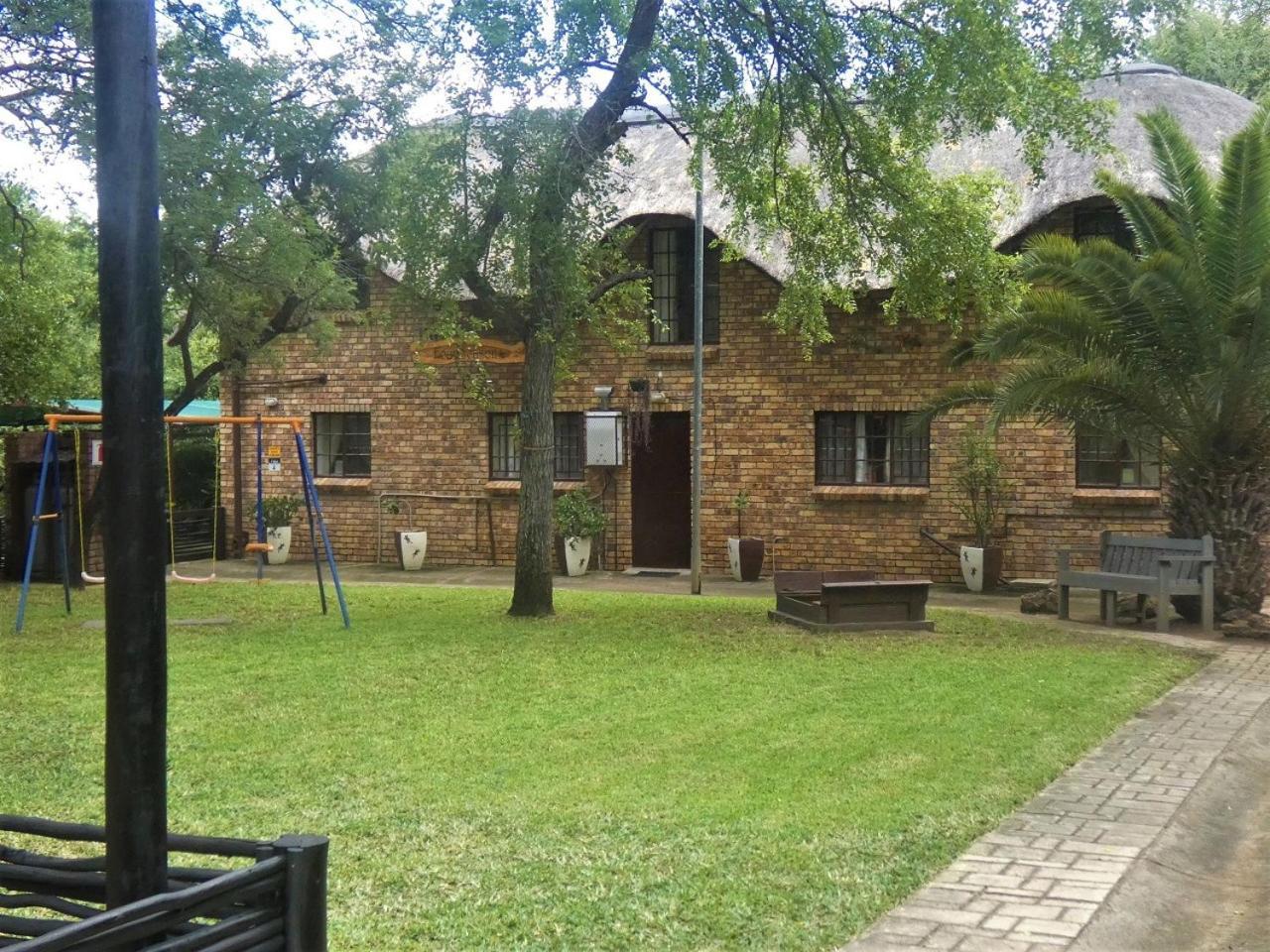 Weltevrede Lodge - Self Catering Houses Marloth Park Ngoại thất bức ảnh